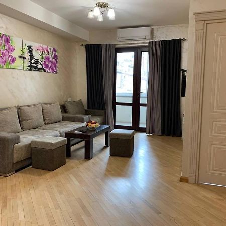 Comfortable Apartment In Center Yerevan Exterior photo