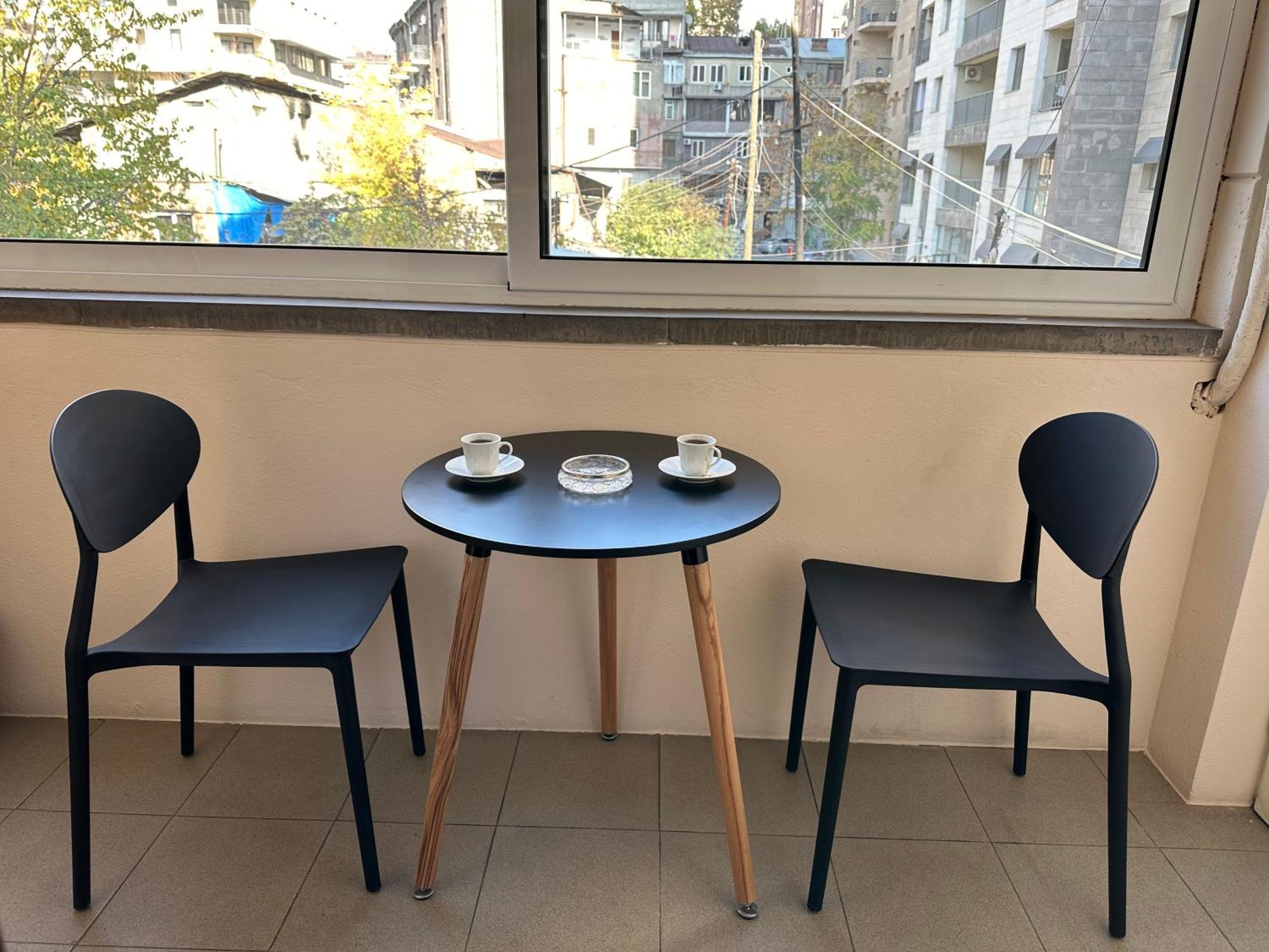 Comfortable Apartment In Center Yerevan Exterior photo
