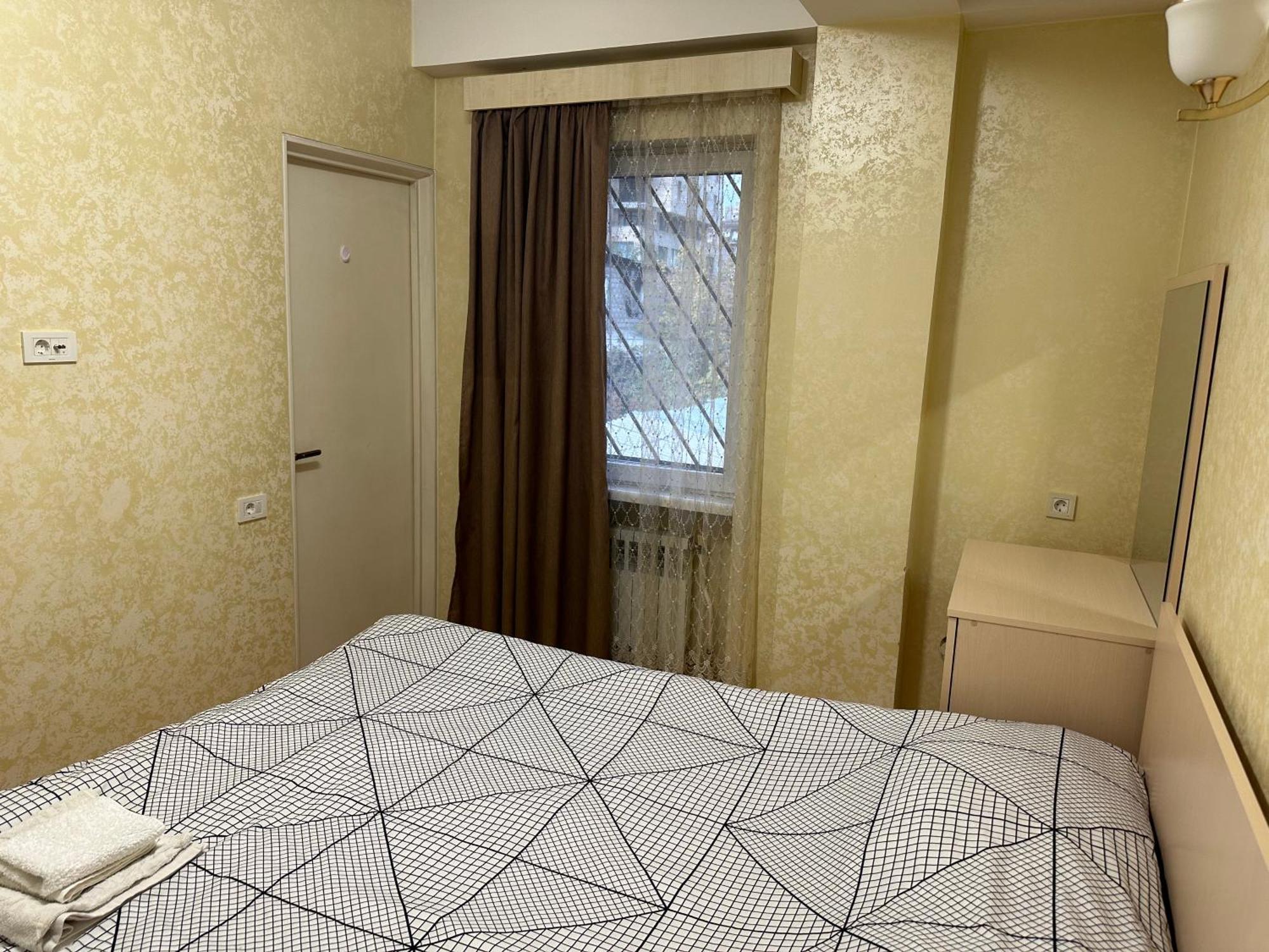 Comfortable Apartment In Center Yerevan Exterior photo