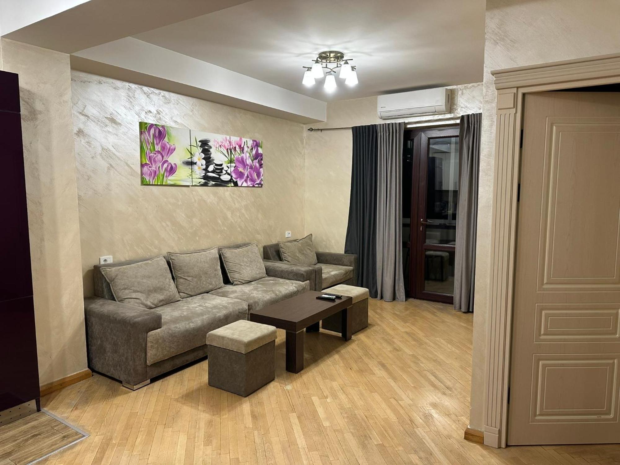 Comfortable Apartment In Center Yerevan Exterior photo