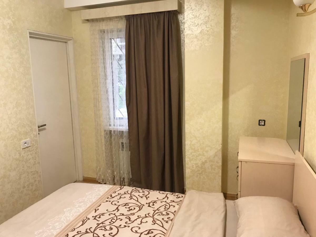 Comfortable Apartment In Center Yerevan Exterior photo